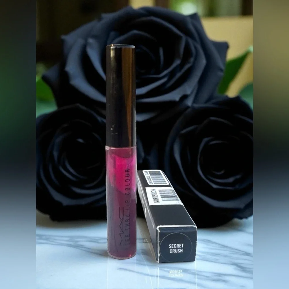 MAC SECRET CRUSH See Thru Lip Colour. LIMITED EDITION. NEW IN BOX.